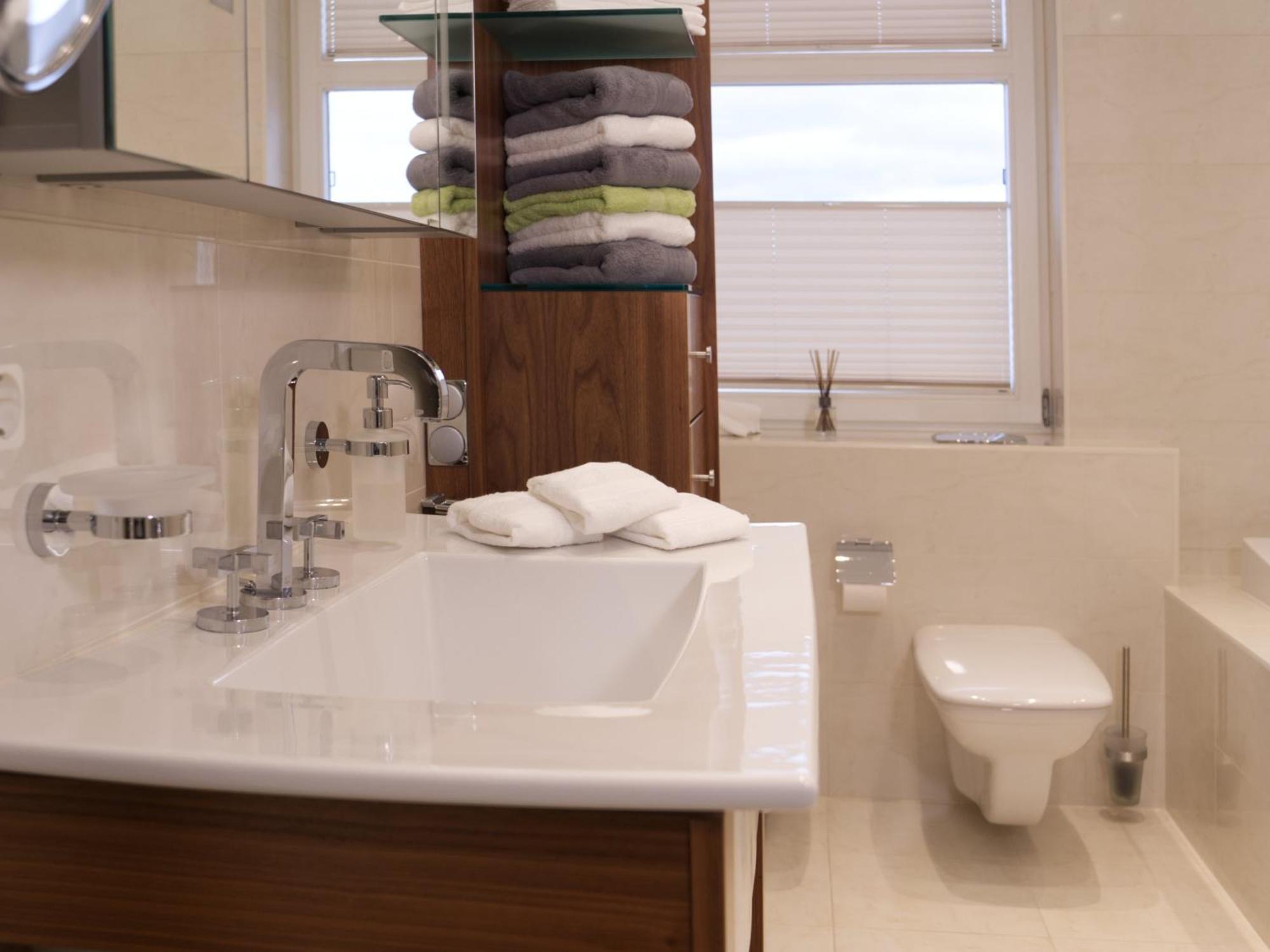 Thueringenapartments Boulevard Xxl 5-7 Personen Saalfeld Saale ภายนอก รูปภาพ
